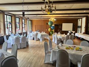 Restaurace v ubytování Hotel Kurparkblick