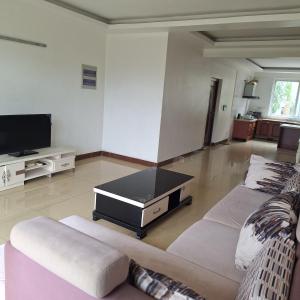 ダル・エス・サラームにあるModest R&R H Appartmentのギャラリーの写真