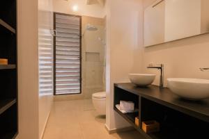 Blue Bay Curaçao Golf & Beach Resortにあるバスルーム