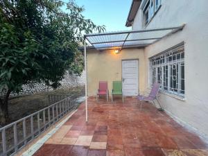 En balkon eller terrasse på The Northern Home