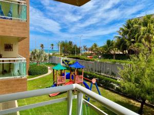 plac zabaw na balkonie domu w obiekcie VG Fun Fortaleza - Apartamento de Temporada na Praia do Futuro w mieście Fortaleza