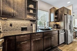 Billede fra billedgalleriet på Serenity at Deerhaven #A & #C i Gold Beach