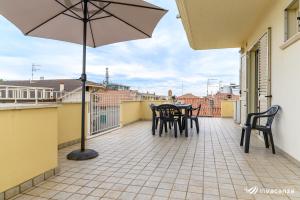 Photo de la galerie de l'établissement Quadrilocale Piave - InVacanza, à Alba Adriatica 23 autres photos