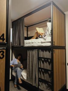 Letto o letti in una camera di Orion Hostel