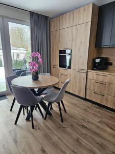 Kuchyňa alebo kuchynka v ubytovaní Apartament Zamkowe Wzgórze