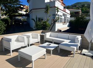 A seating area at Loft la Matanza