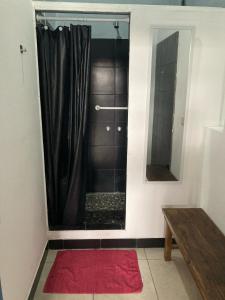 Koupelna v ubytování Total Hostel Salta