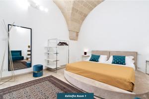 Postel nebo postele na pokoji v ubytování Kalinifta - Lecce Selection