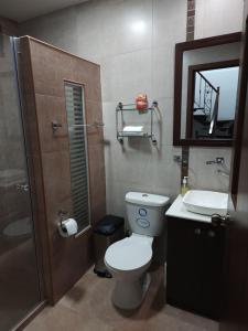 Ένα μπάνιο στο Casa grande lujosa y cómoda