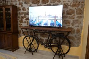 TV a/nebo společenská místnost v ubytování Lucky Home