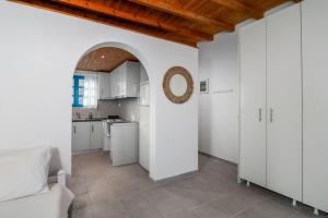 Gallery image of Milos Sea House in Empourios
