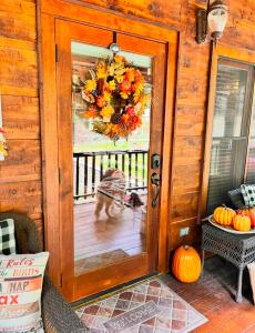 Gallery image of Bumble Bee Cabin in Scaly Mountain
