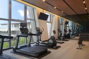 Fitness centrum a/nebo fitness zařízení v ubytování Four Points by Sheraton Linkou
