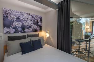 Postel nebo postele na pokoji v ubytování Apartment "Wild Berry" - Business-20 qm-ruhig-Parkplatz-Arbeitsplatz