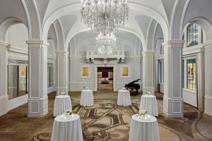 Setusvæði á Omni Severin Hotel