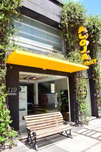 Zgrada u kojoj se nalazi hotel kapsula