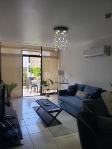Gallery image of Apartamento en condominio Avalon Country Club,Santa Ana, 4 personas, terraza, restaurante, piscina, tenis,ideal para mascotas in Santa Ana