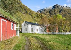 Foto dalla galleria di Lofoten Farm House a Vestvågøya Altre 13 foto