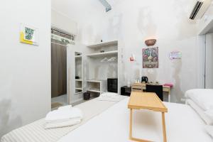 Giường trong phòng chung tại Centro Torino - Chambre Victoria - by Cesare Marretti +28 ảnh