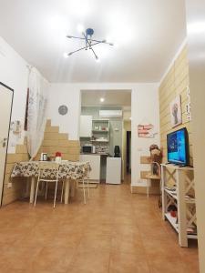 Kuchyňa alebo kuchynka v ubytovaní La dimora di Don Vito - Appartamento confortevole