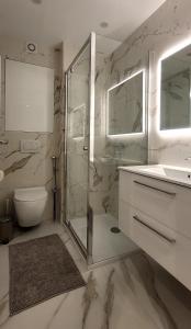 Ένα μπάνιο στο Cozy studio in the heart of Cannes