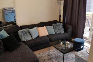 Posezení v ubytování City Center Rooms with Shared Facilities by UMCG
