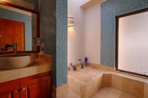 Gallery image of Casa Vista De Cortez in Cabo San Lucas