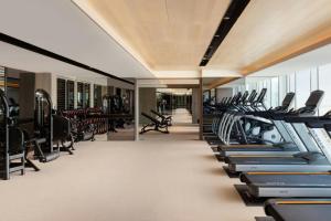 Fitness centrum a/nebo fitness zařízení v ubytování Courtyard by Marriott Taipei Downtown