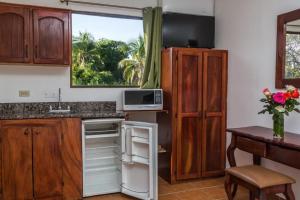 Una cocina o zona de cocina en The Palms At Coco Beach