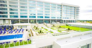 Bazén v ubytování Hotel Polaris nebo v jeho okolí