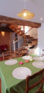 Posezení v ubytování Sancerre centre, Appartement duplex et ou Chambre indépendante, modulable