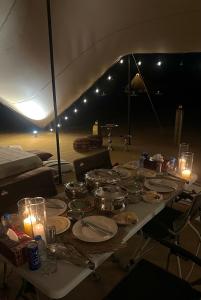 Restaurace v ubytování AYLA bidiyah + 37 fotografií