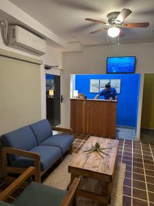 Ruang duduk di Esterito Hostel