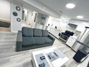 Kuchyň nebo kuchyňský kout v ubytování Hamilton Chic Retreat - Cozy Winter Getaway