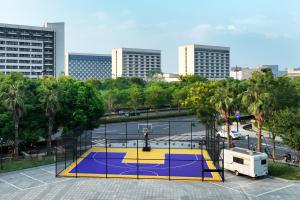 Attività di tennis o squash presso l'hotel o nelle vicinanze