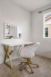 Gambar di galeri bagi Sunnyside Up SD Gem di San Diego