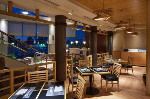 Ein Restaurant oder anderes Speiselokal in der Unterkunft Hilton Cairo Grand Nile 