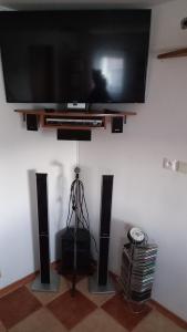 TV a/nebo společenská místnost v ubytování Privát Ján