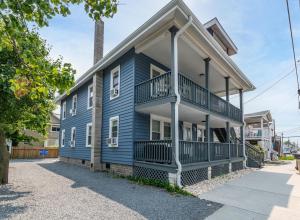 Billede fra billedgalleriet på Copacabana Beach house 5 bedrooms downtown OCMD i Ocean City