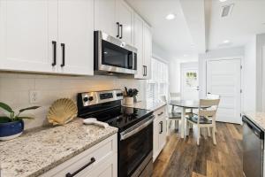 Gallery image of Coastal Comfort 203 in Ocean City +37 photos