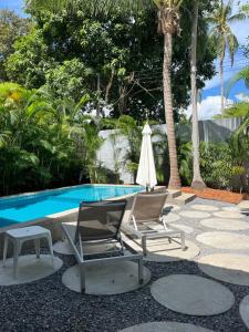 Hồ bơi trong/gần DHYANA VILLAS