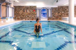 Bazén v ubytování Hotel Carlina nebo v jeho okolí