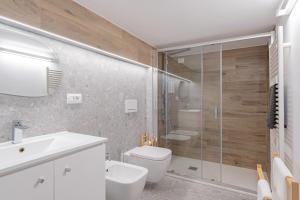 Bilik mandi di Loft Pineta Dannunziana +27 gambar