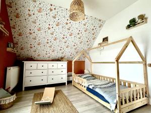 Gallery image of Maison chaleureuse au calme in Roumare
