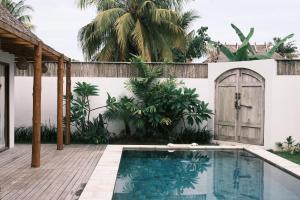 Bazén v ubytování Villa Mimpi - Bela Sulu Villas nebo v jeho okolí + 8 fotografií