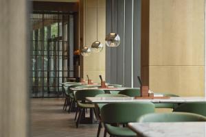 北海万豪度假酒店餐厅或其他用餐的地方