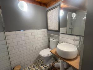 Ein Badezimmer in der Unterkunft Buhardilla Con Encanto Centro Historico