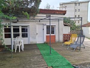 Bangunan di mana terletaknya apartmen
