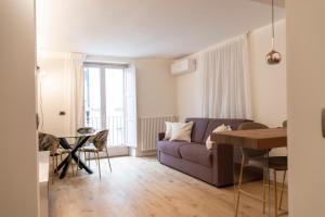 Khu vực ghế ngồi tại Appia Boutique Apartment