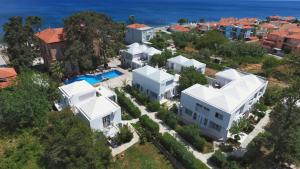 Bazén v ubytování Loriet Hotel nebo v jeho okolí